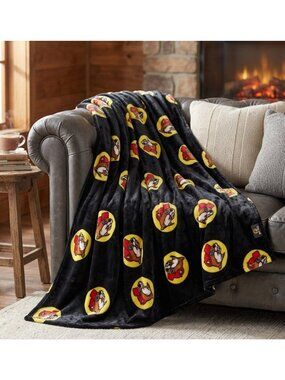 Buc-ees Black Fleece Throw Blanket With Logo Design 50" x 70"